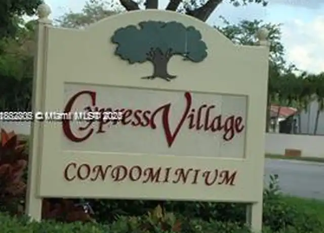 Property at 7110 Fairway Dr Unit L22, Miami Lakes, FL, 33014, 1 bed, 1 bath, [object Object]