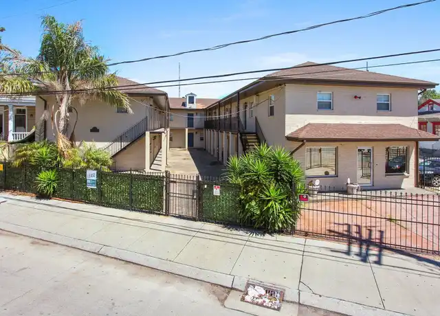 Property at 803 Felicity St, New Orleans, LA, 70130, 2 beds, 1 bath, [object Object]