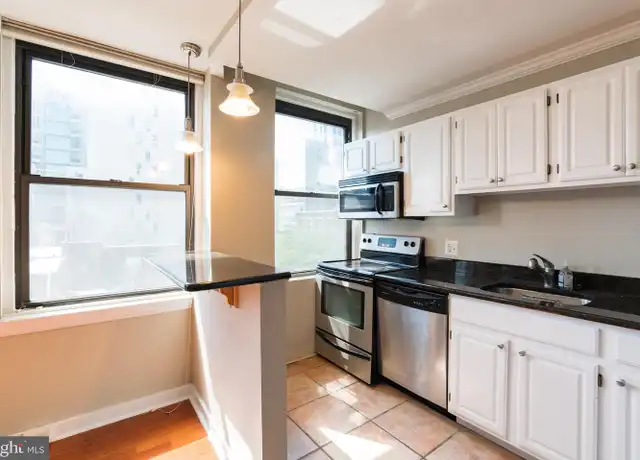 Property at 1939 Chestnut St Unit 4B, Philadelphia, PA, 19103, 1 bed, 1 bath, [object Object]