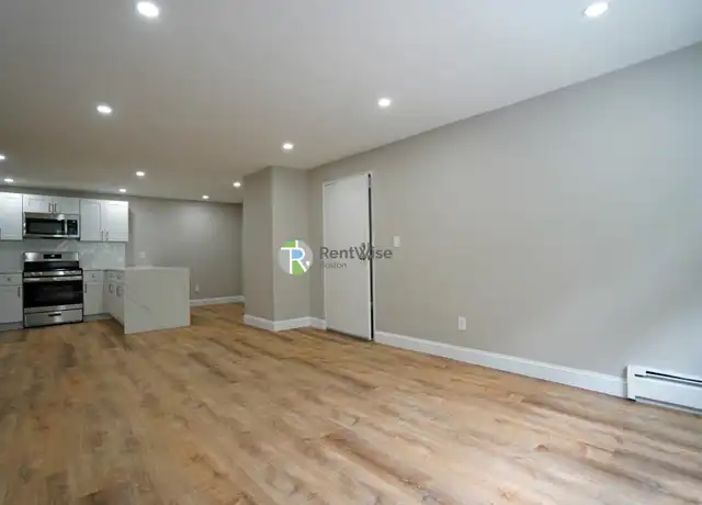 Property at 979 Fellsway Unit 8, Medford, MA, 02155, 1 bed, 1 bath, [object Object]