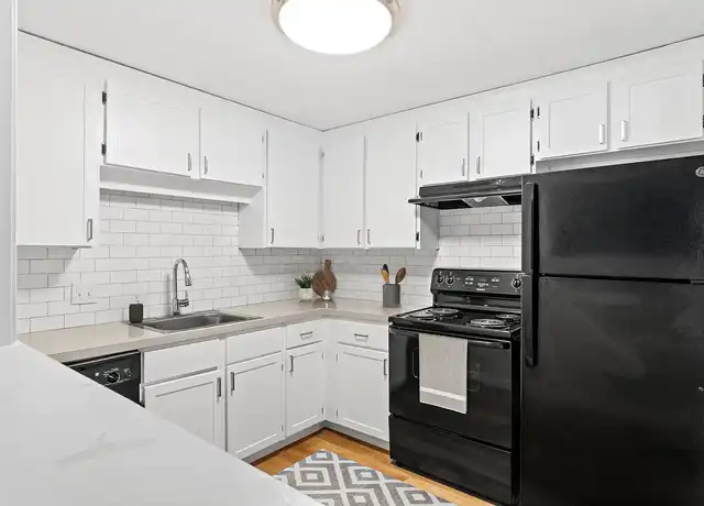 Property at Rosemont Square - 2 Chestnut W, Randolph, MA, 02368, 2 beds, 1.5 baths, [object Object]