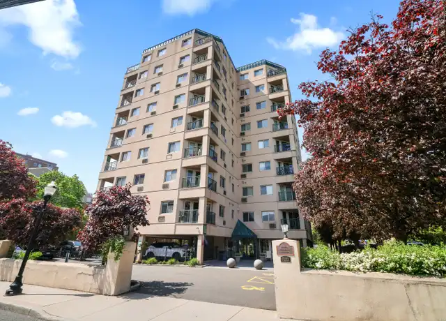 Property at 104 North St #201, Stamford, CT, 06902, 1 bed, 1 bath, [object Object]