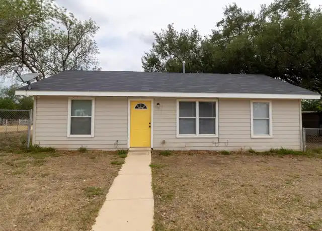 Property at 578 Avenue G, Poteet, TX, 78065, 3 beds, 1 bath, [object Object]