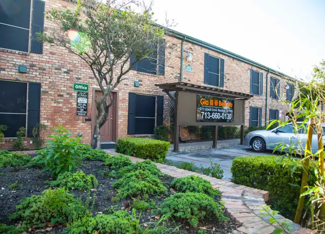 Property at 6655 Dashwood Dr, Houston, TX, 77081, 1 bed, 1 bath, [object Object]
