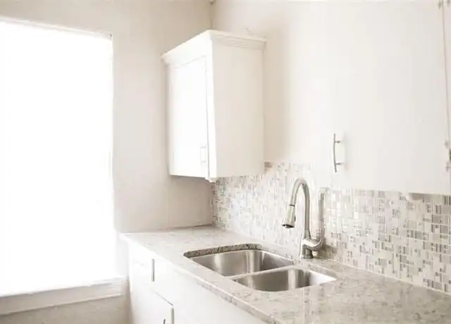 Property at 4107 Herschel Ave Unit 6, Dallas, TX, 75219, 1 bed, 1 bath, [object Object]