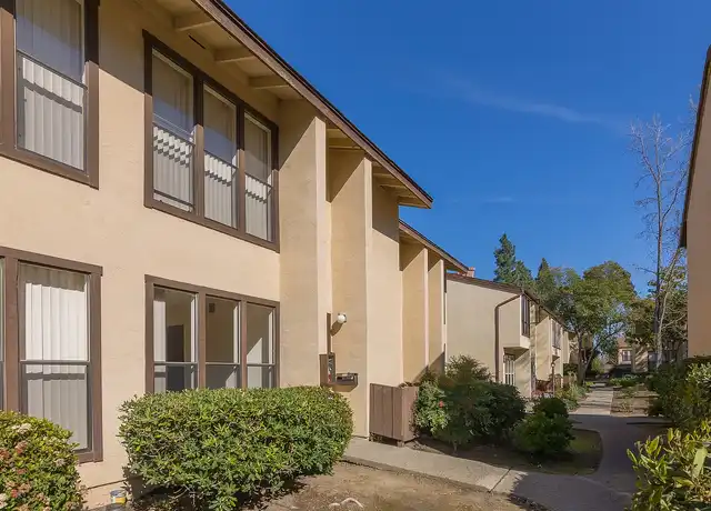 Property at Camelback North Apartments CNM - 630 Tempe Ct, Pleasant Hill, CA, 94523, 1-2 bed, 1-2.5 bath, [object Object]