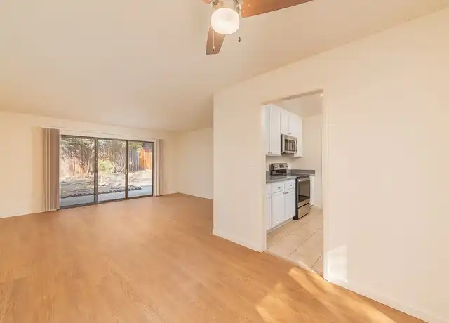 Property at Camelback North Apartments CNM - 630 Tempe Ct, Pleasant Hill, CA, 94523, 2 beds, 2 baths, [object Object]