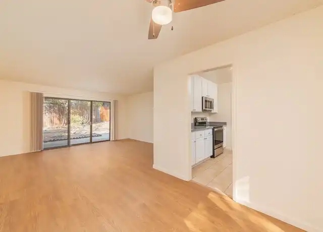 Property at Camelback North Apartments CNM - 630 Tempe Ct, Pleasant Hill, CA, 94523, 1-2 bed, 1-2 bath, [object Object]