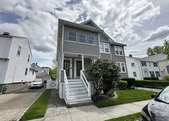 Property at 48 Evans St Unit 1, Watertown, MA, 02472, 1 bed, 1 bath, [object Object]