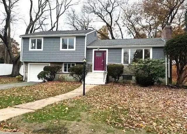 Property at 11 Ashmont Rd, Wellesley, MA, 02481, 3 beds, 2 baths, [object Object]