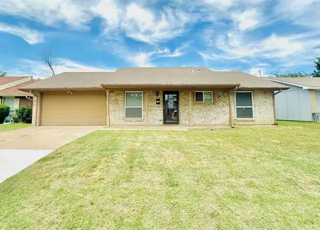 Property at 326 W Grenoble Dr, Grand Prairie, TX, 75052, 3 beds, 2 baths, [object Object]
