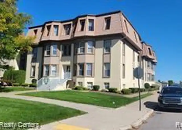 Property at 3255 Van Alstyne St, Wyandotte, MI, 48192, 2 beds, 1 bath, [object Object]
