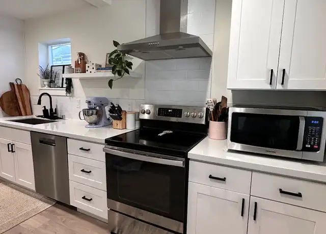 Property at 1710 NW 89th St, Seattle, WA, 98117, 3 beds, 2.5 baths, [object Object]