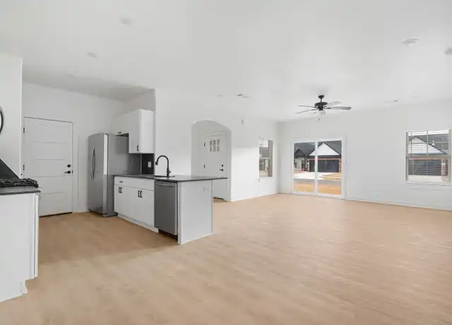 Property at 8909 Cambria Cir, Fort Smith, AR, 72916, 3 beds, 2 baths, [object Object]