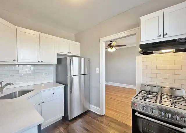 Property at 326-334 S. Austin Blvd. - 326 S Austin Blvd, Oak Park, IL, 60304, 1 bed, 1 bath, [object Object]