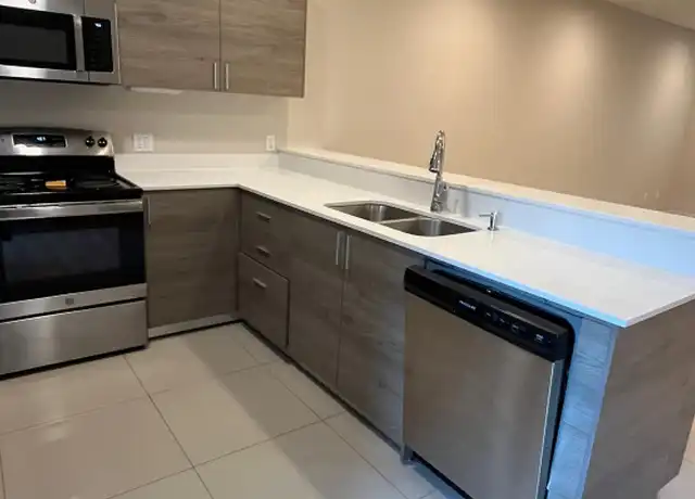 Property at 404 Newport Ave Unit 4, Edinburg, TX, 78539, 3 beds, 2.5 baths, [object Object]