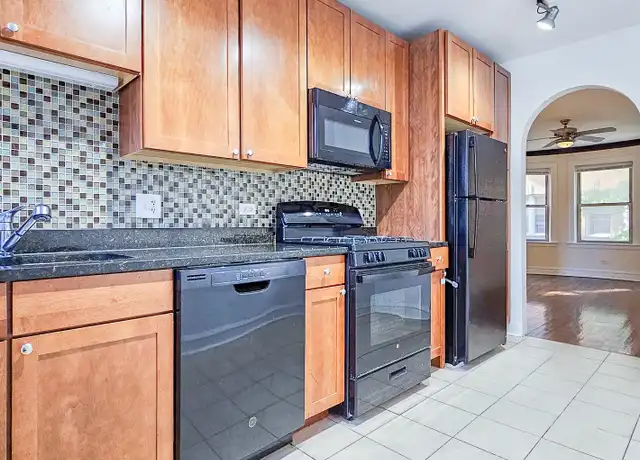 Property at 4316 N Keystone Ave Unit 3B, Chicago, IL, 60641, 2 beds, 1 bath, [object Object]
