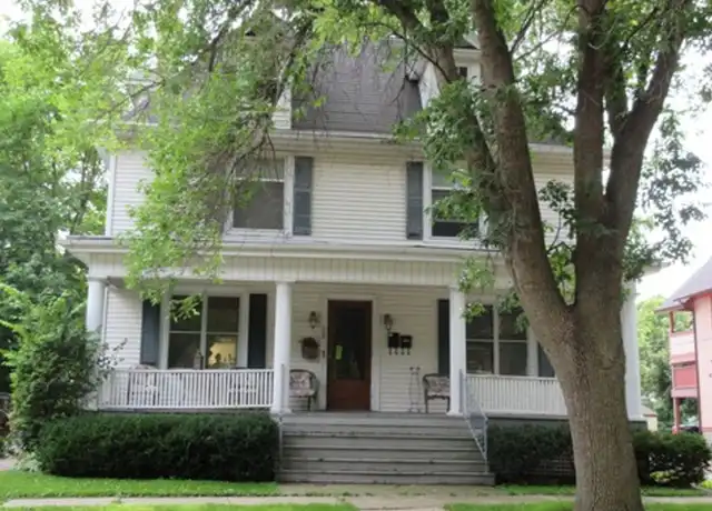 Property at 28 Sinclair St Unit 1, Janesville, WI, 53545, 2 beds, 1 bath, [object Object]