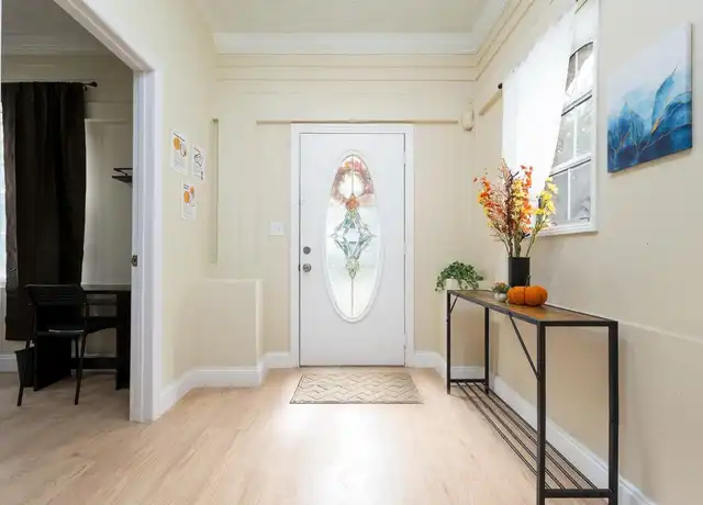 Property at 105 W 36th St, Jacksonville, FL, 32206, 1 bed, 1 bath, [object Object]