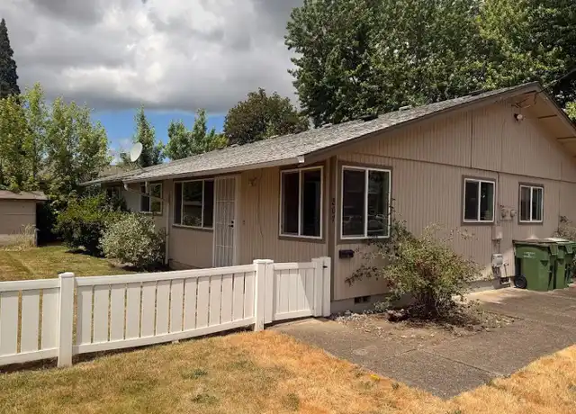 Property at 805 S Center St Unit 807, Newberg, OR, 97132, 2 beds, 1 bath, [object Object]