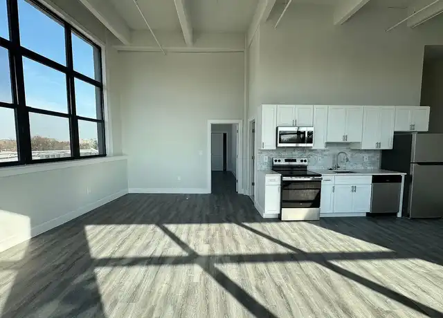 Property at 4717 Stenton Ave, Philadelphia, PA, 19144, 1-2 bed, 1-2 bath, [object Object]
