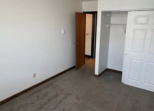 Property at 903 2nd Ave W Unit 8, Williston, ND, 58801, 2 beds, 1 bath, [object Object]