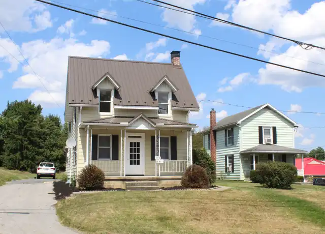 Property at 343 W Baltimore St, Greencastle, PA, 17225, 3 beds, 1 bath, [object Object]