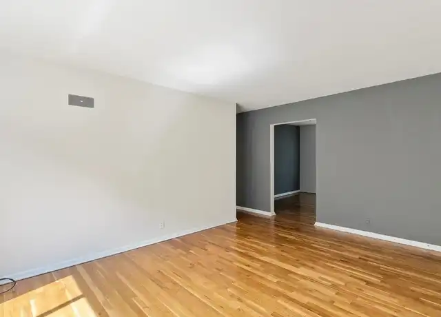 Property at 3927 Jamieson Ave Unit 2W, St. Louis, MO, 63109, 2 beds, 1 bath, [object Object]