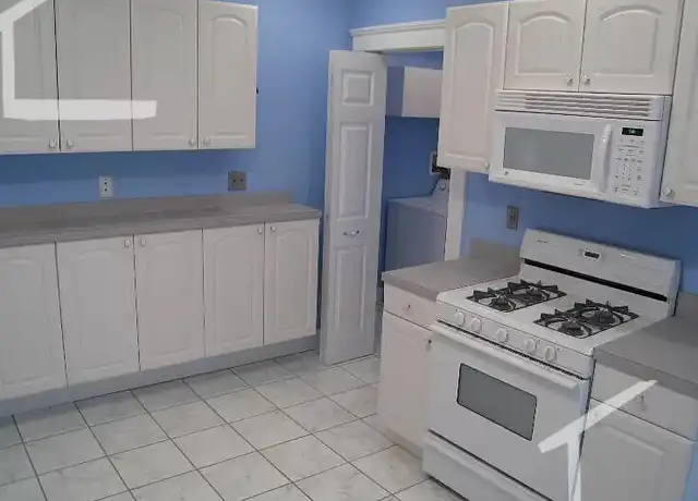 Property at 18 Bigelow St Unit 3, Boston, MA, 02135, 3 beds, 1 bath, [object Object]