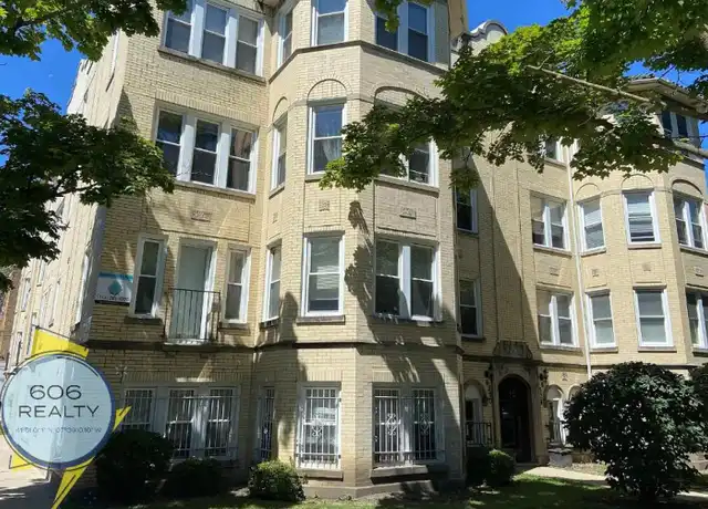 Property at 2708 W Arthur Ave Apt 2S, Chicago, IL, 60645, 2 beds, 2 baths, [object Object]