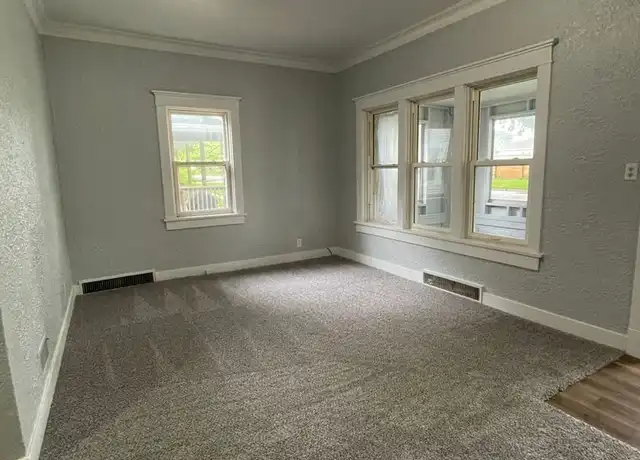 Property at 532 5th St Unit 1, Boone, IA, 50036, 2 beds, 1 bath, [object Object]