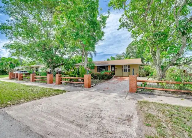 Property at 7140 Fillmore St Unit 7140, Hollywood, FL, 33024, 3 beds, 2 baths, [object Object]