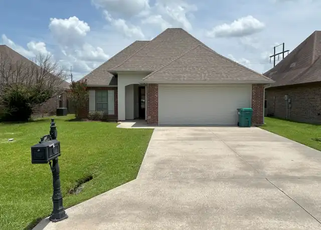 Property at 102 Overbrook Dr, Broussard, LA, 70518, 3 beds, 2 baths, [object Object]