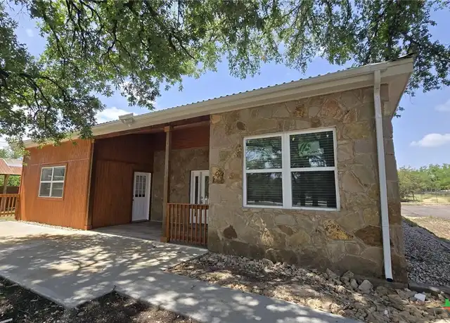 Property at 305 Remuda, Liberty Hill, TX, 78642, 5 beds, 4 baths, [object Object]