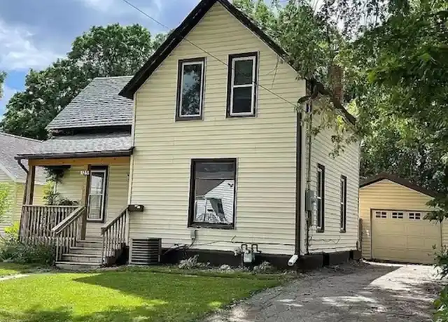 Property at 125 10th Ave SE, Rochester, MN, 55904, 3 beds, 2 baths, [object Object]