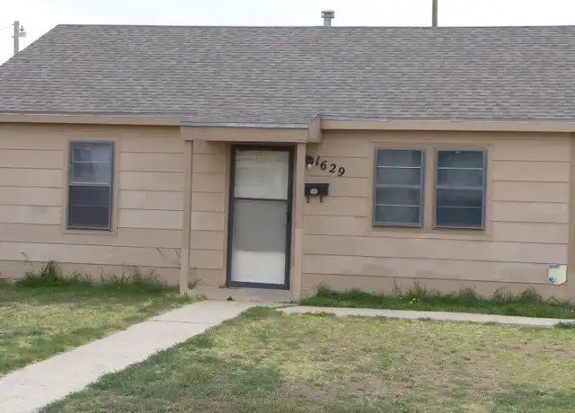 Property at 1629 N Highland St, Amarillo, TX, 79107, 2 beds, 1.5 baths, [object Object]