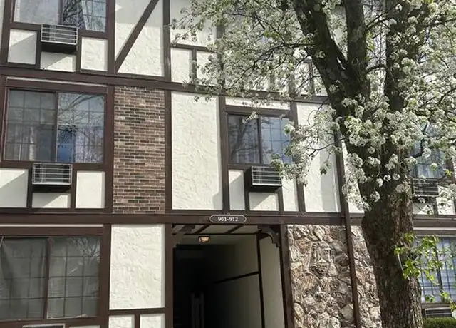 Property at 901 Thoreau Ct, Mahwah, NJ, 07430, 3 beds, 1 bath, [object Object]