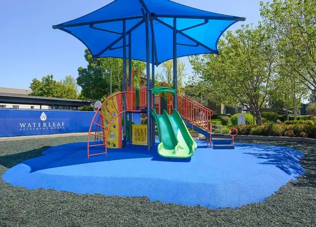 Photo of 333 N Emerald Dr, Vista, CA 92083