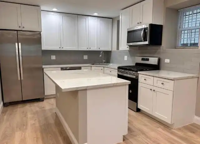 Property at 5318 S Wabash Ave, Chicago, IL, 60615, 3 beds, 2 baths, [object Object]