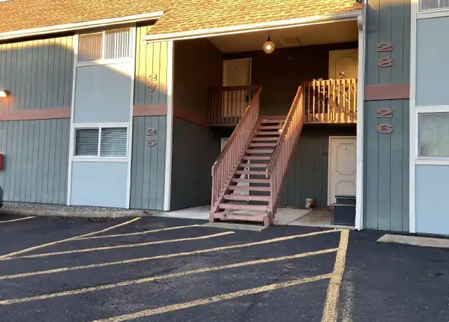 Property at 146 NE Atkinson Ct Unit 27, Roseburg, OR, 97470, 1 bed, 1 bath, [object Object]