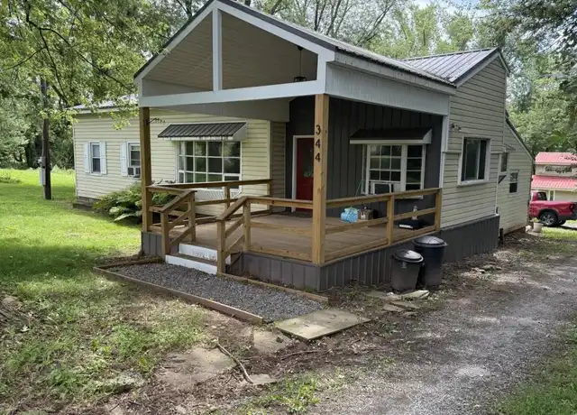 Property at 344 W Juniata Pkwy, Millerstown, PA, 17062, 3 beds, 1 bath, [object Object]