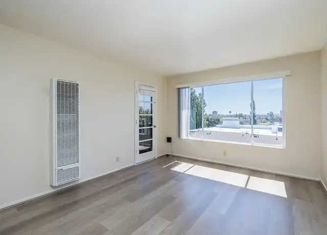 Property at 630 Mariposa Ave, Oakland, CA, 94610, 1 bed, 1 bath, [object Object]