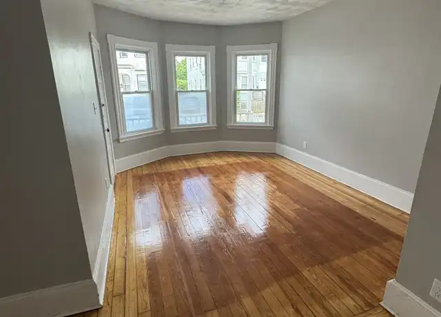Property at 153 Hathaway St Unit 1W, New Bedford, MA, 02746, 1 bed, 1 bath, [object Object]