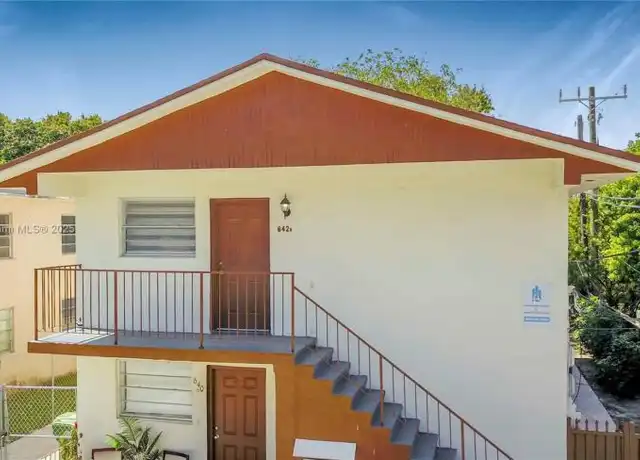 Property at 642 E 2nd Ave, Hialeah, FL, 33010, 2 beds, 1 bath, [object Object]