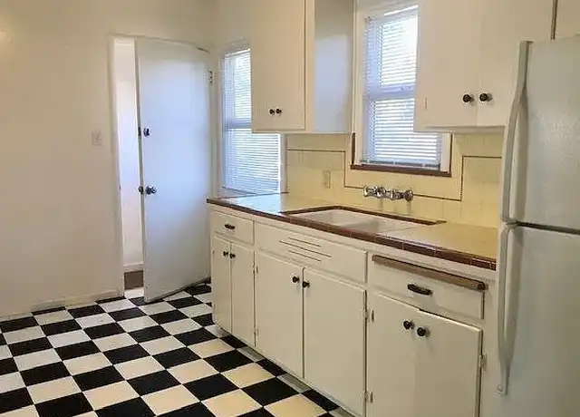 Property at 211 Benton St, Santa Rosa, CA, 95401, 1 bed, 1 bath, [object Object]