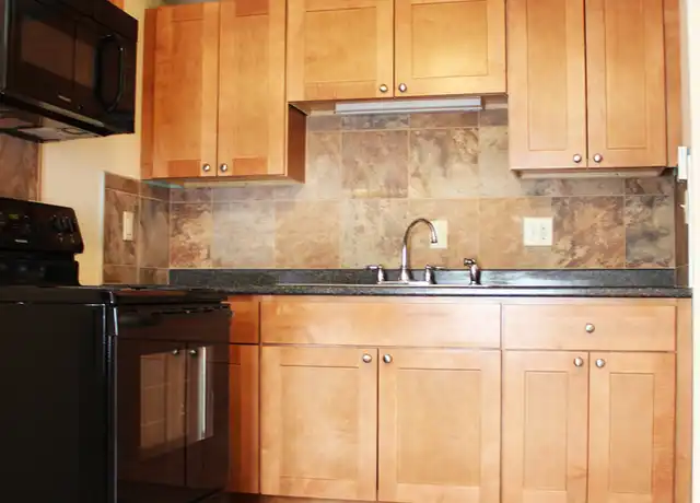 Property at 365 Saint Paul St Apt 6, Burlington, VT, 05401, 1 bed, 1 bath, [object Object]