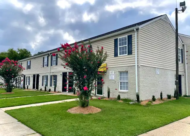 Property at 548 Madison St Unit 541-21-B, Portsmouth, VA, 23704, 2 beds, 1 bath, [object Object]