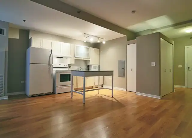Property at 150 N Wells St, Chicago, IL, 60606, 0 beds, 1 bath, [object Object]