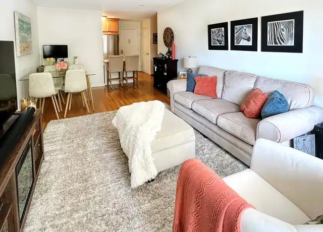 Property at 17 Broadway Unit 1E, Harrison, NY, 10528, 1 bed, 1 bath, [object Object]