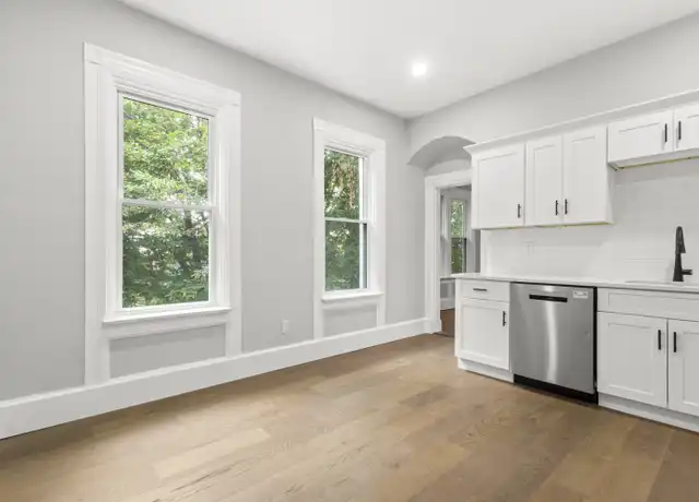 Property at 95 Roanoke St Apt 3, Providence, RI, 02908, 4 beds, 2 baths, [object Object]